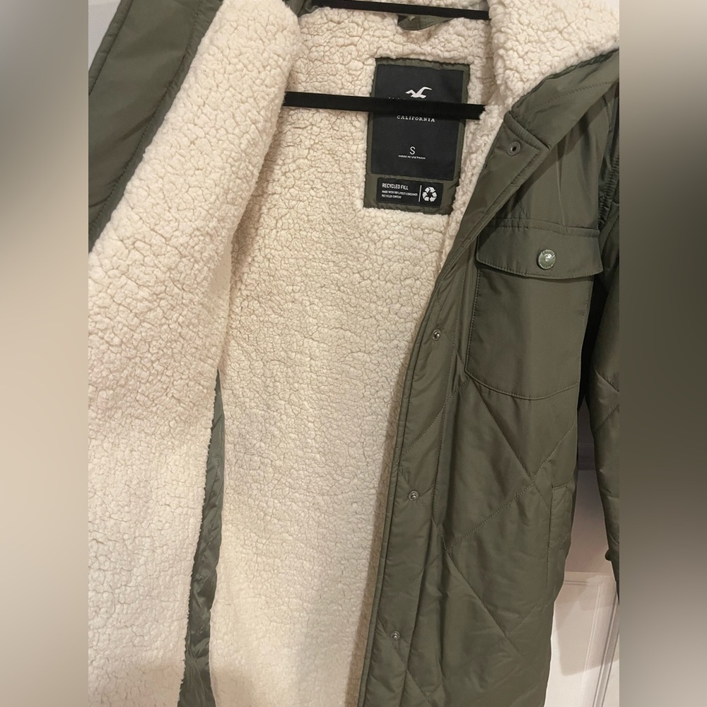 Hollister Green Sherpa Fur Lined Diamond Quilted Hooded Jacket Coat Size Small - Picture 4 of 10